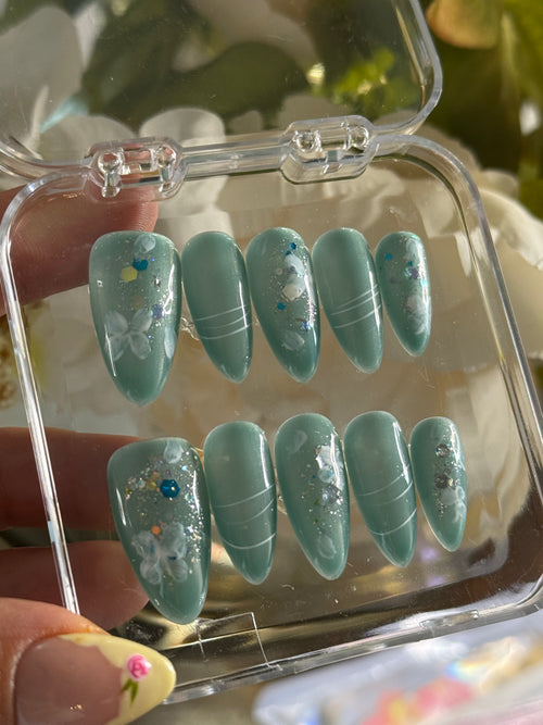 Sea Glass Blooms Press-On Nails|Medium Almond