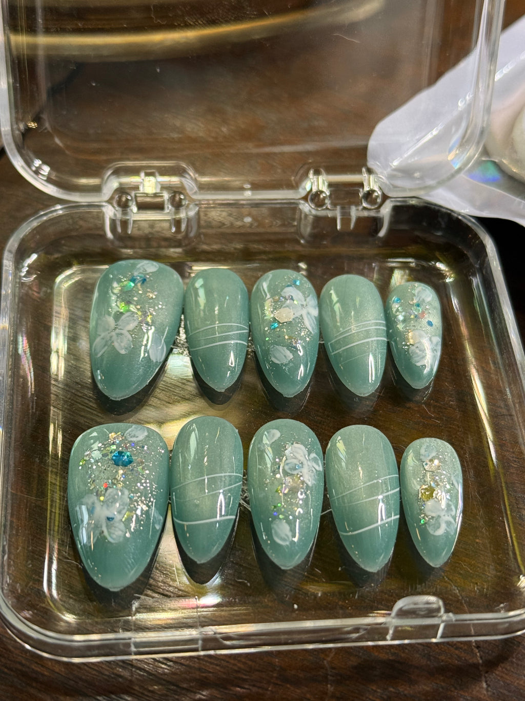 Sea Glass Blooms Press-On Nails|Medium Almond