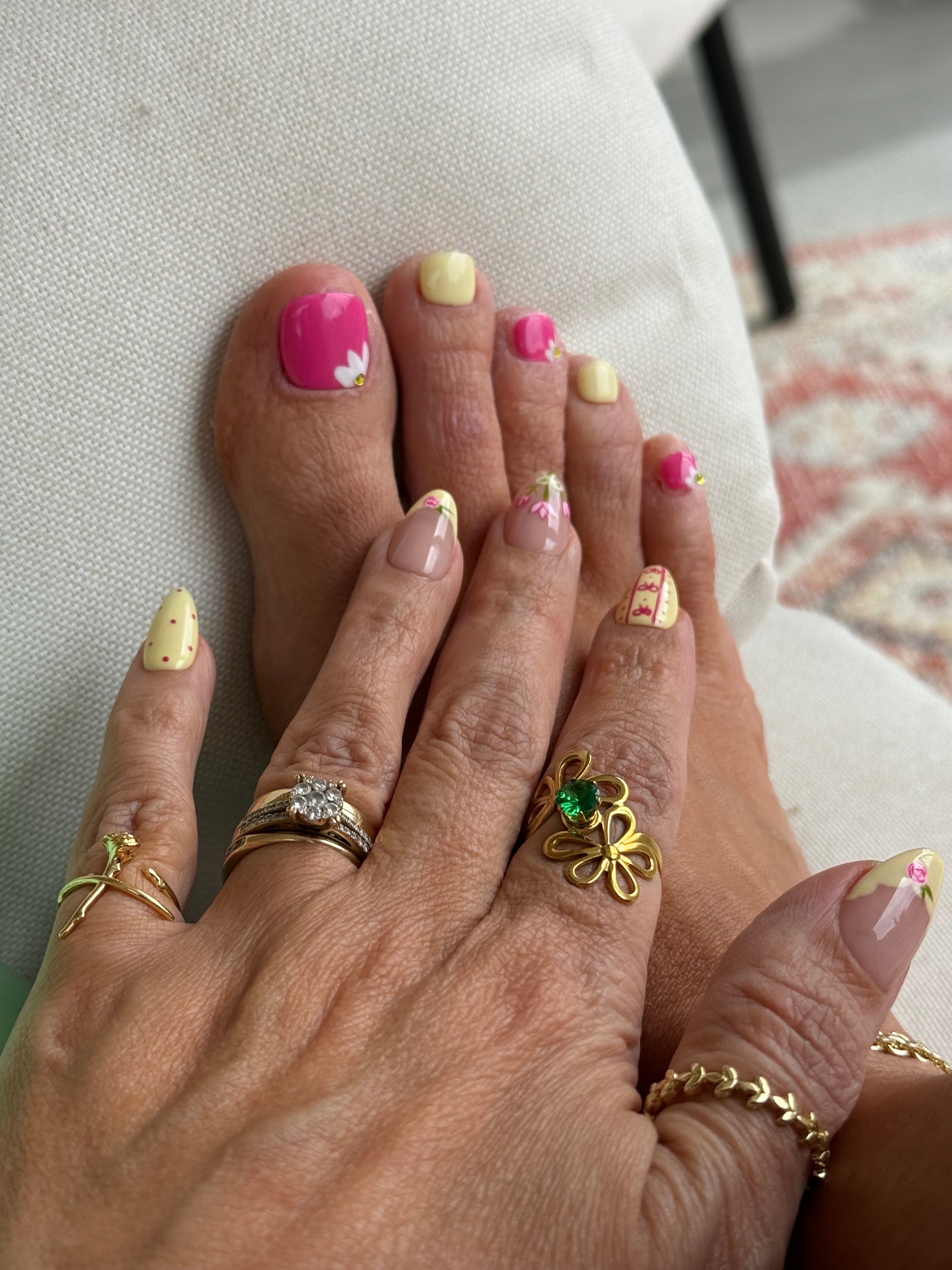 🌷 Blush Tulip Garden Luxury Press-On Nails | Medium Short Almond